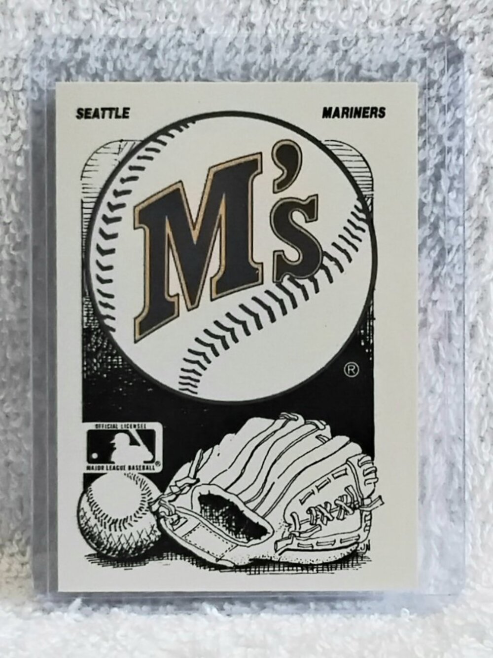 3/$15 Mint 1987 Fleer Update Seattle Mariners MLB Team Logo Sticker Card!!